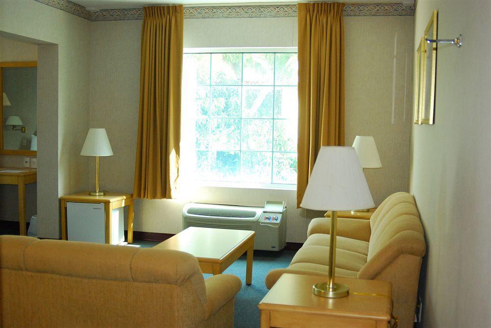 Rio Vista Inn Business High Class تامبيكو المظهر الخارجي الصورة
