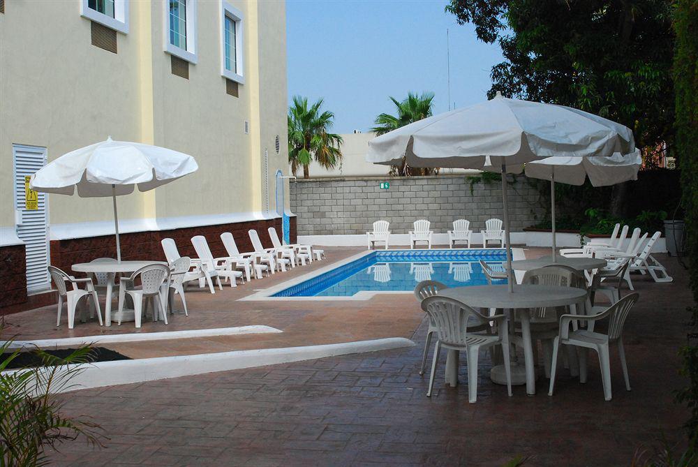 Rio Vista Inn Business High Class تامبيكو المظهر الخارجي الصورة